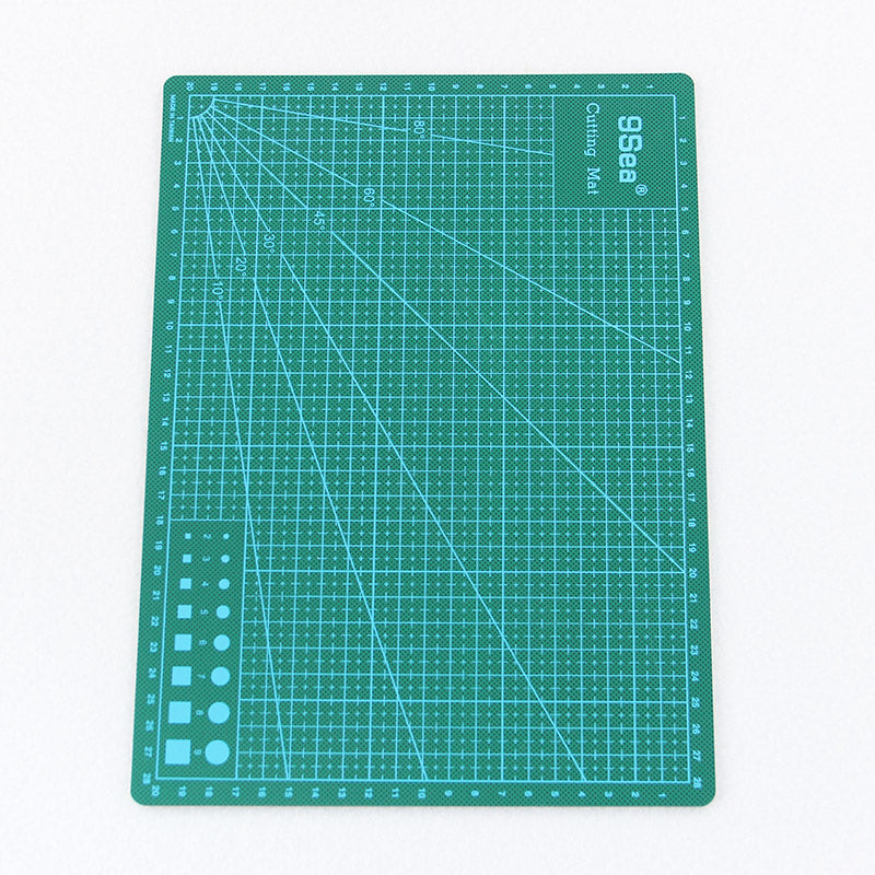 High Quality Green Design Cutting Mat 22x30cm - stilyo