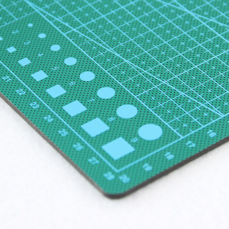 High Quality Green Design Cutting Mat 22x30cm - stilyo